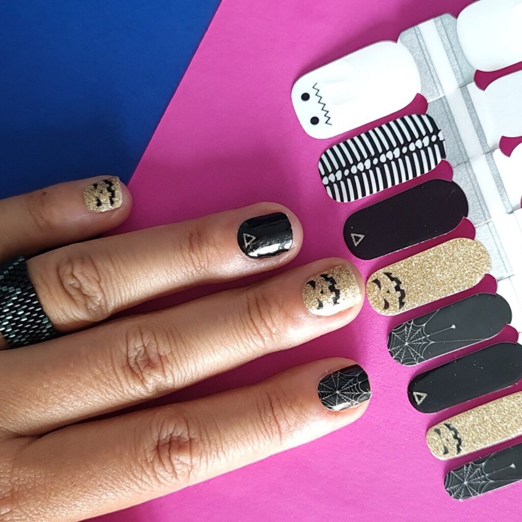 Durable Nail Polish Wraps? Yes! Experience that with Stikily